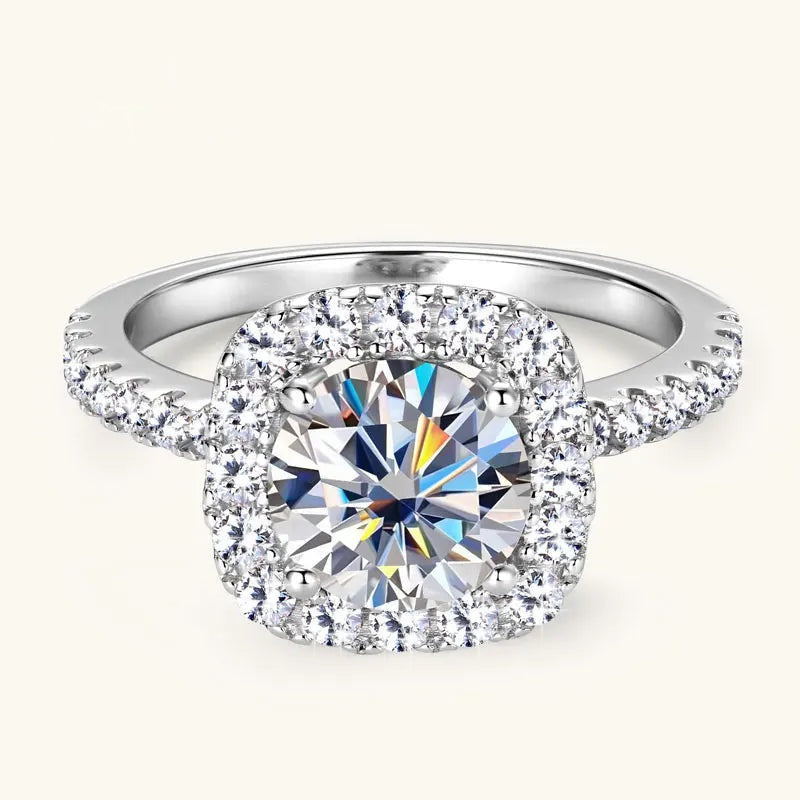 Sparkling women's silver 925 ring with a large round diamond and halo setting