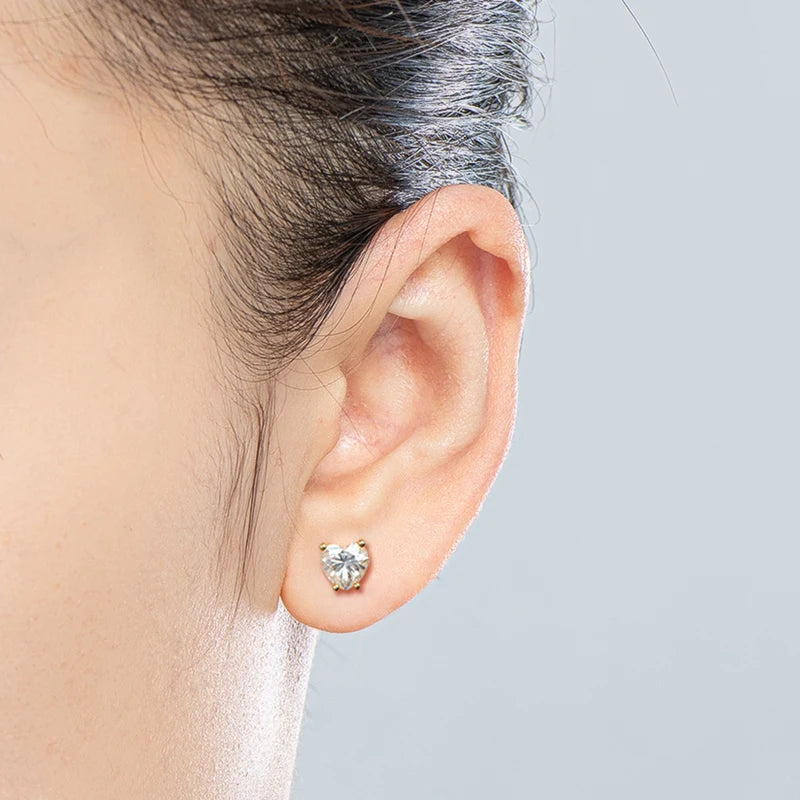 Brilliant Heart Moissanite Four Claw Stud Earrings
