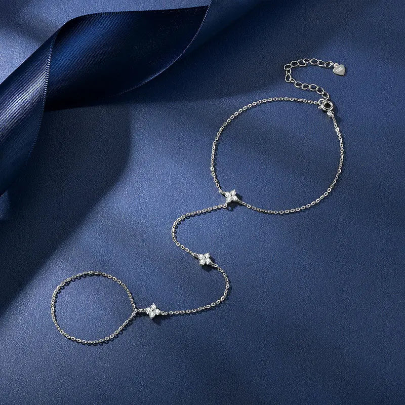 Pave Moissanite Double Sided Clover Bracelet