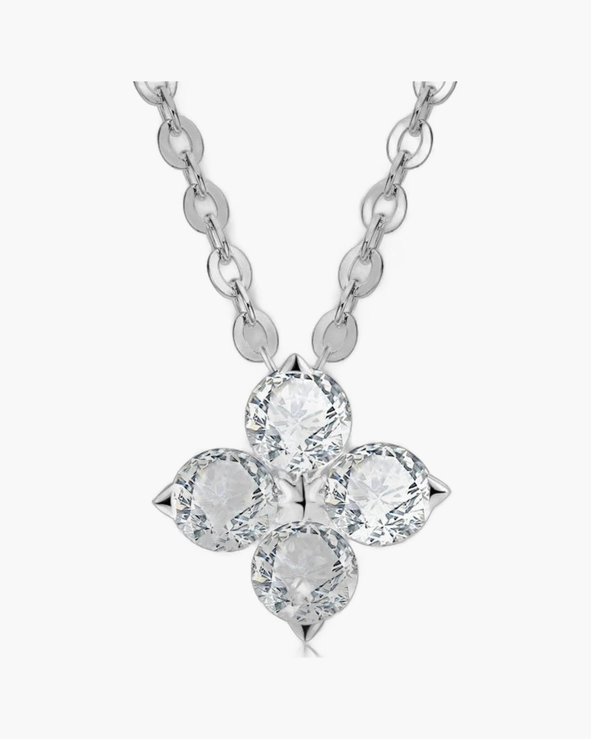 Sparkling silver 925 women's necklace with a four-leaf clover pendant featuring brilliant cubic zirconia