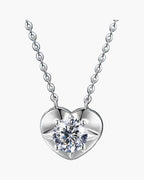 Sparkling women's silver 925 heart pendant necklace with a brilliant round cut diamond