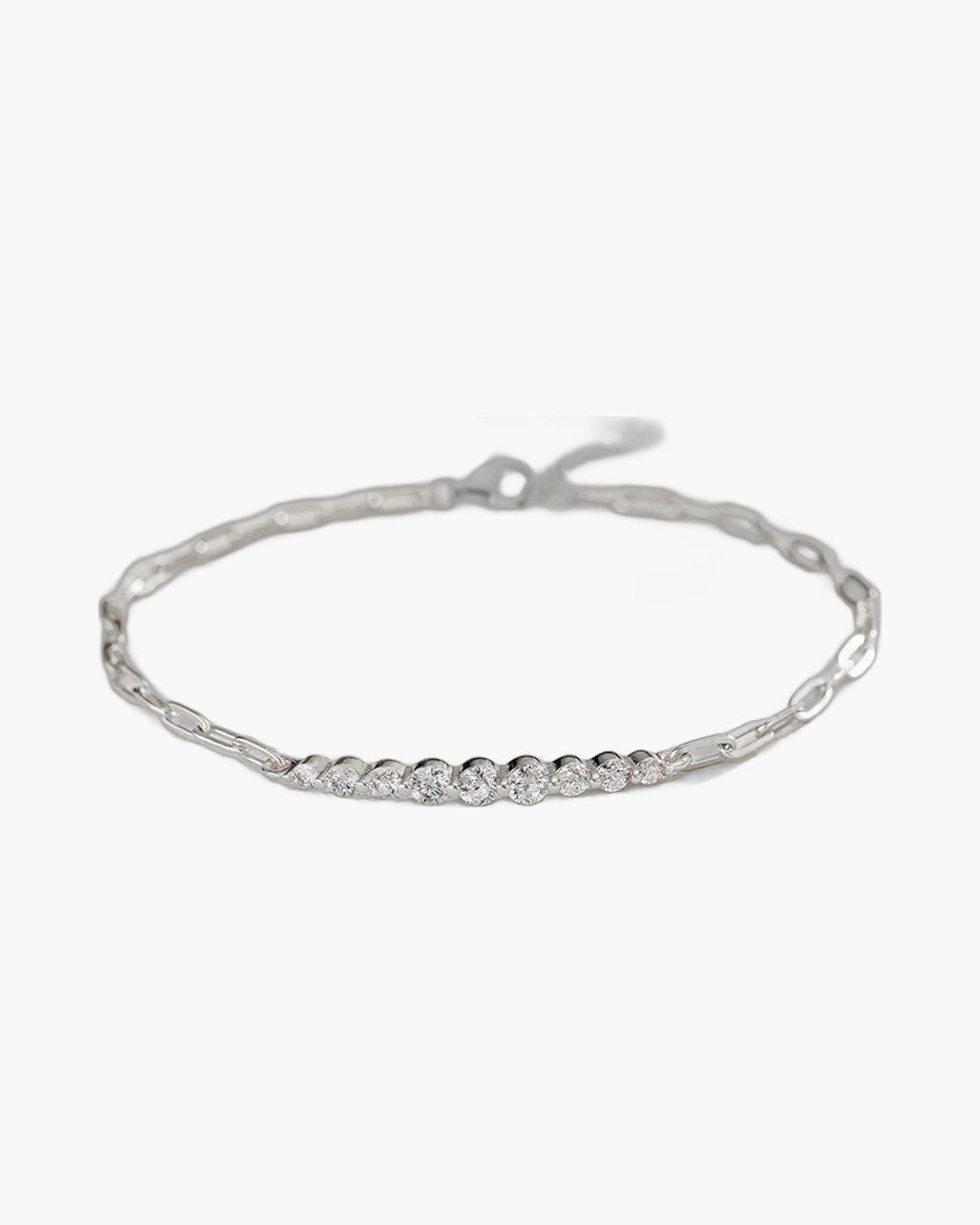 Elegant women's silver 925 bracelet with sparkling cubic zirconia stones on a delicate chain