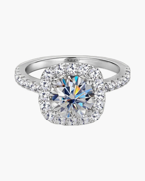 Sparkling women's silver 925 ring with a large round diamond and halo setting