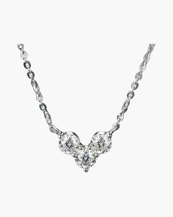 Sparkling women's silver 925 necklace with three brilliant round cut cubic zirconia stones